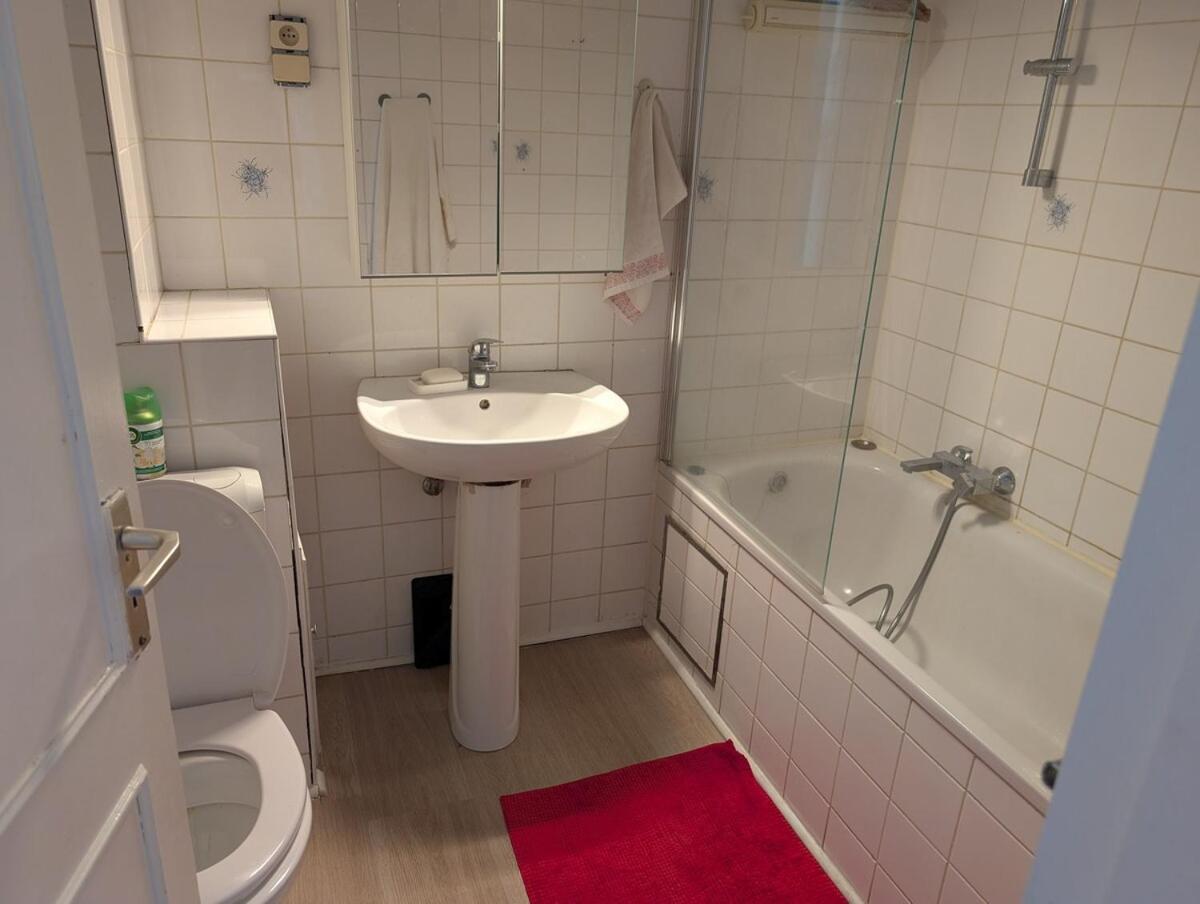Premium Equipment, Center & Eu Apartment Brüssel